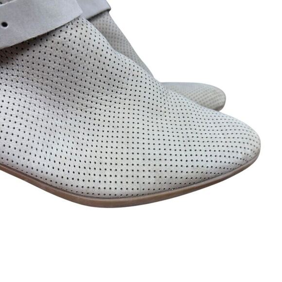Clarks Boylan Dawn Perforated Nubuck Leather Ankle Boots Booties Shoes sz 7.5 - Picture 13 of 16